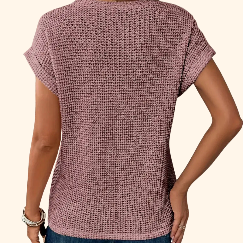 Lila - Charming Round Neck T-Shirt