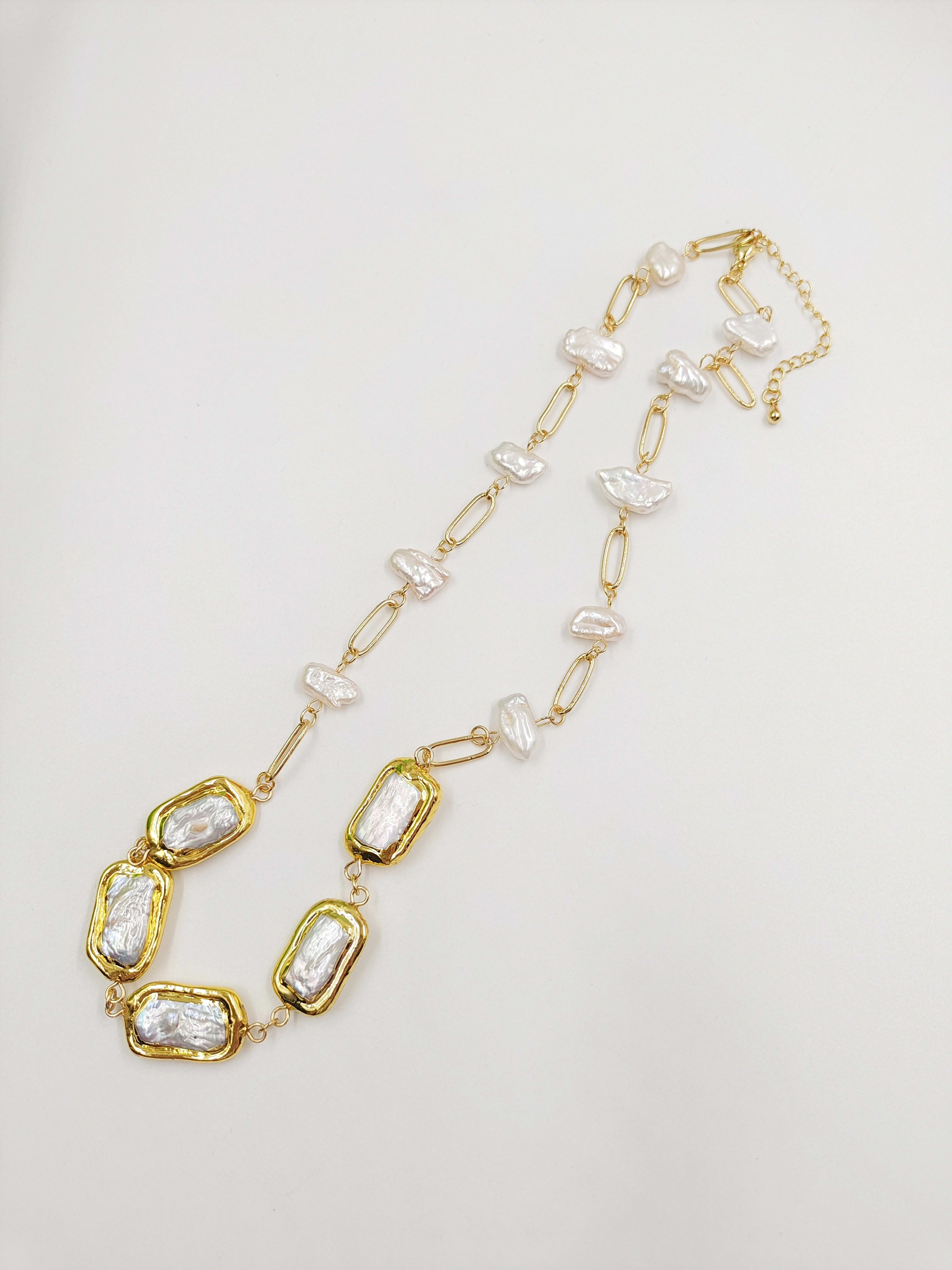 Célestine – Vergulde zoetwaterparelketting