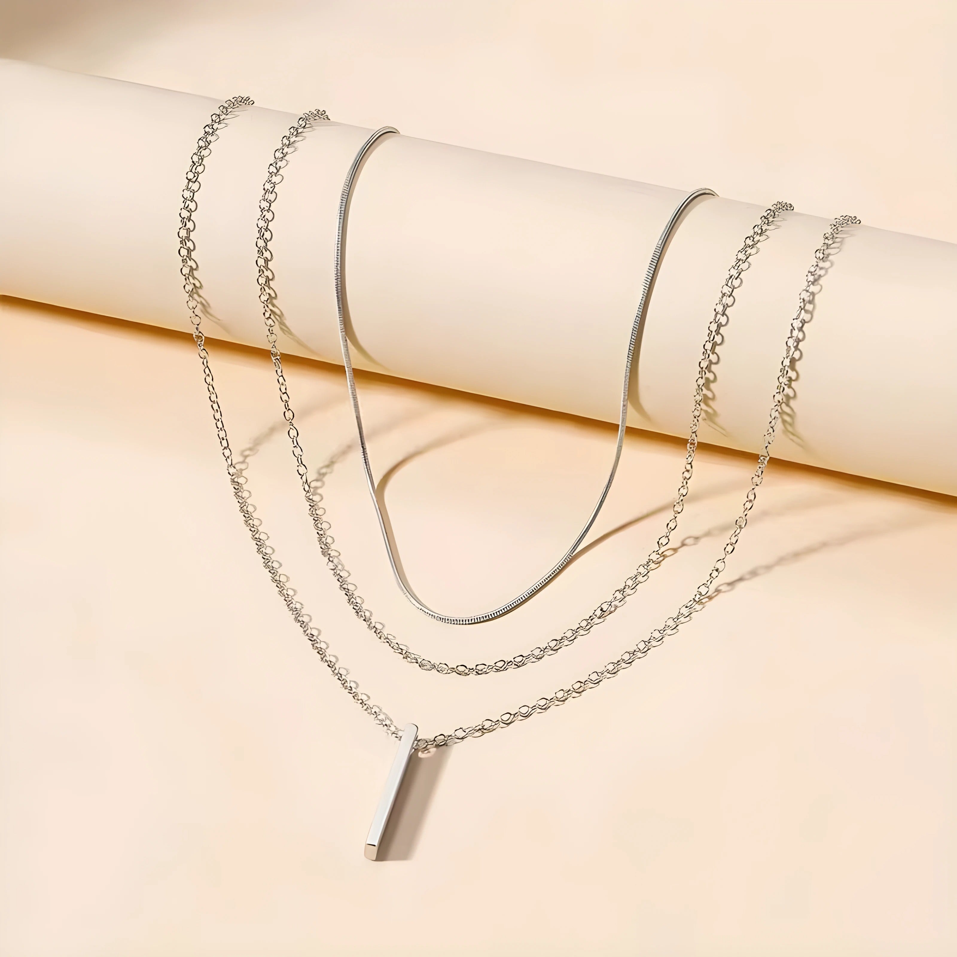 Thaïs – Minimalistische gelaagde ketting 