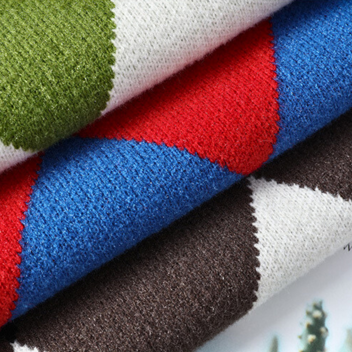 Mia - Diamond Sweater